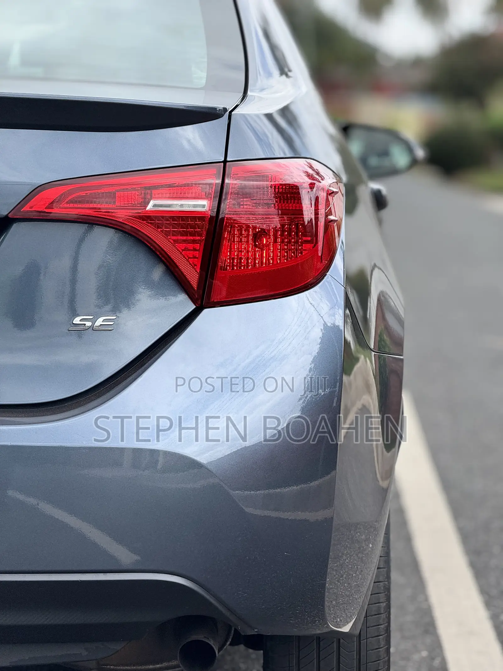 Toyota Corolla SE (1.8L 4cyl 2A) 2018 Gray