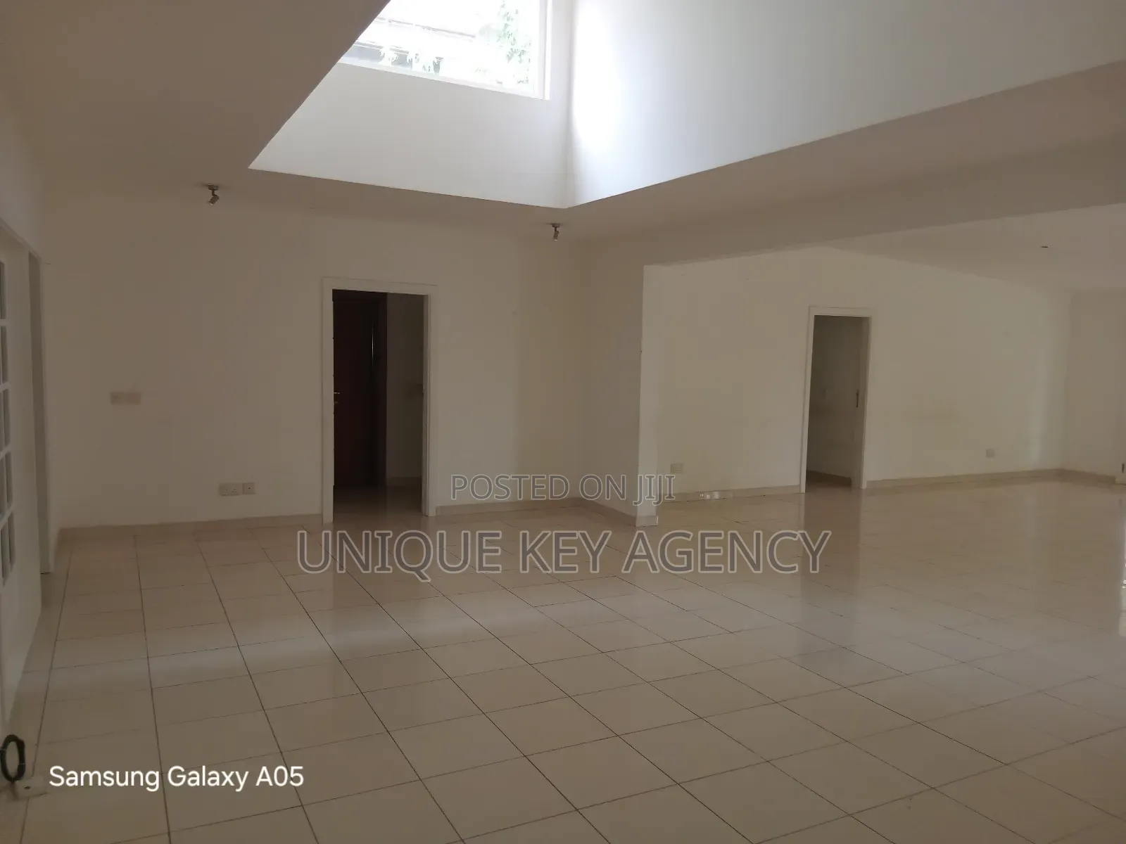 4bdrm House in Unique Key Agency, Airport Residential Area for rent