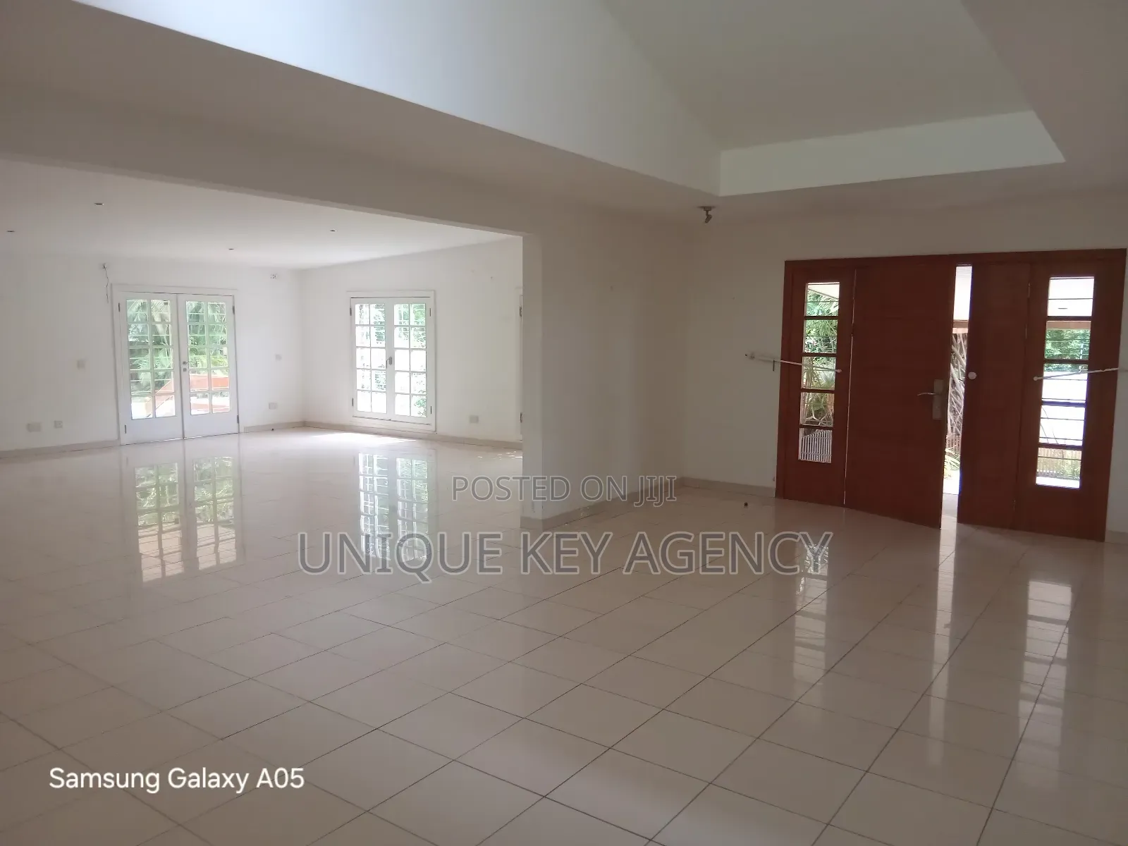 4bdrm House in Unique Key Agency, Airport Residential Area for rent