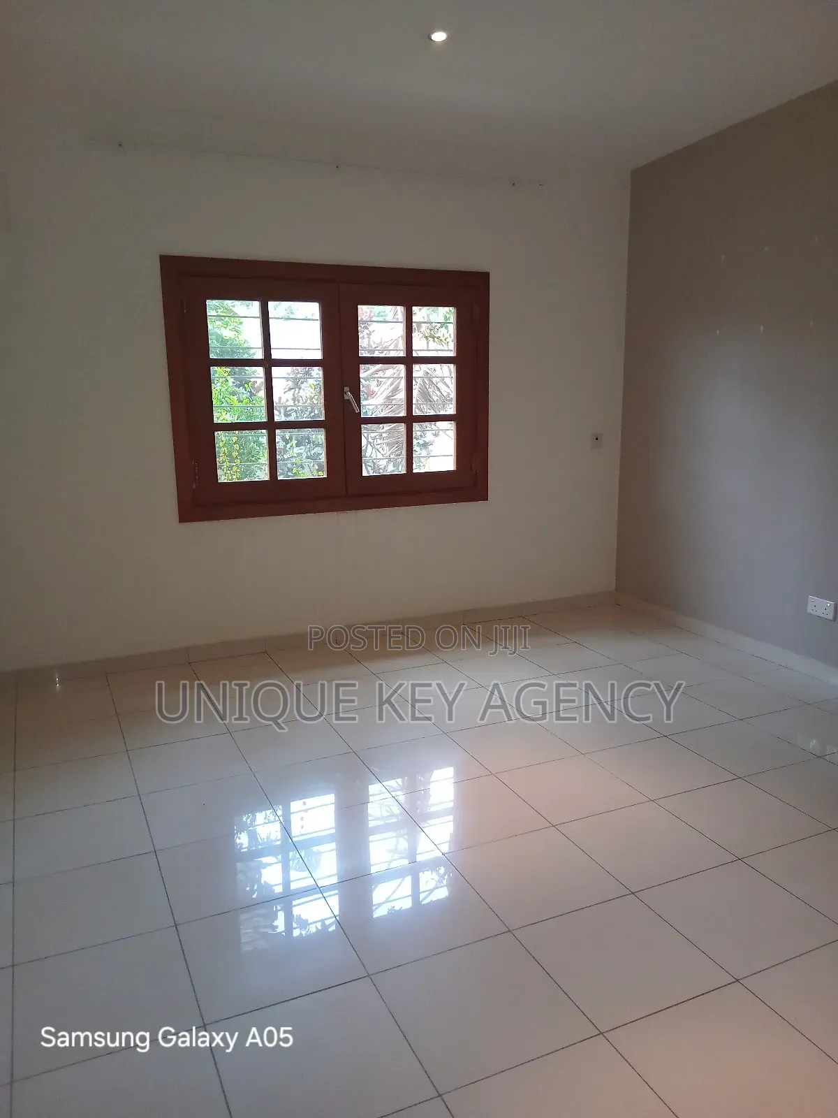 4bdrm House in Unique Key Agency, Airport Residential Area for rent