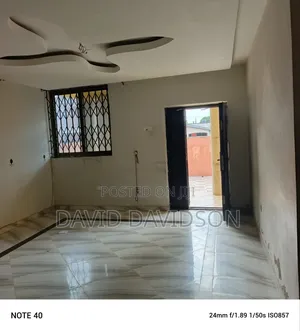 4bdrm Mansion in 4 Bedbedroom With, Tema Metropolitan for rent