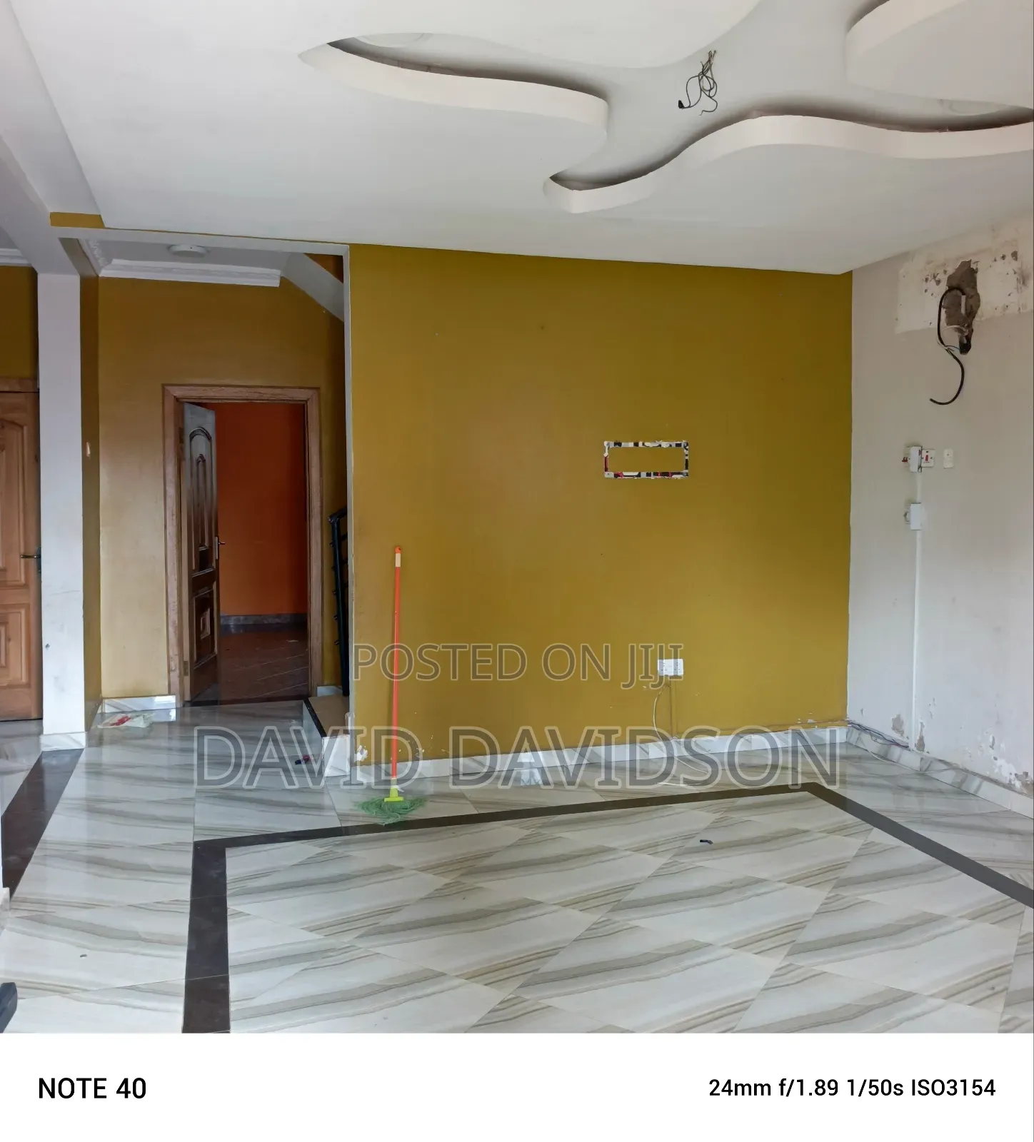 4bdrm Mansion in 4 Bedbedroom With, Tema Metropolitan for rent