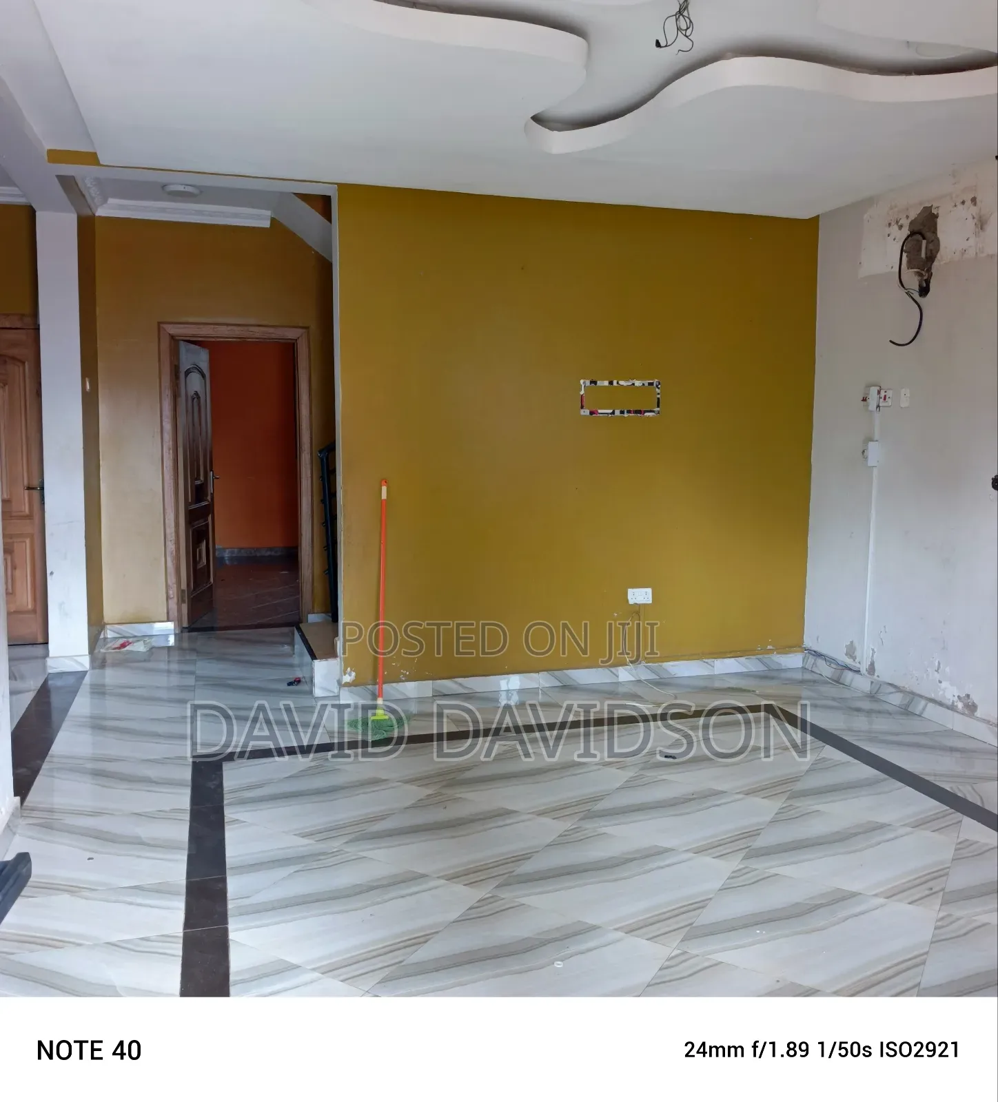 4bdrm Mansion in 4 Bedbedroom With, Tema Metropolitan for rent