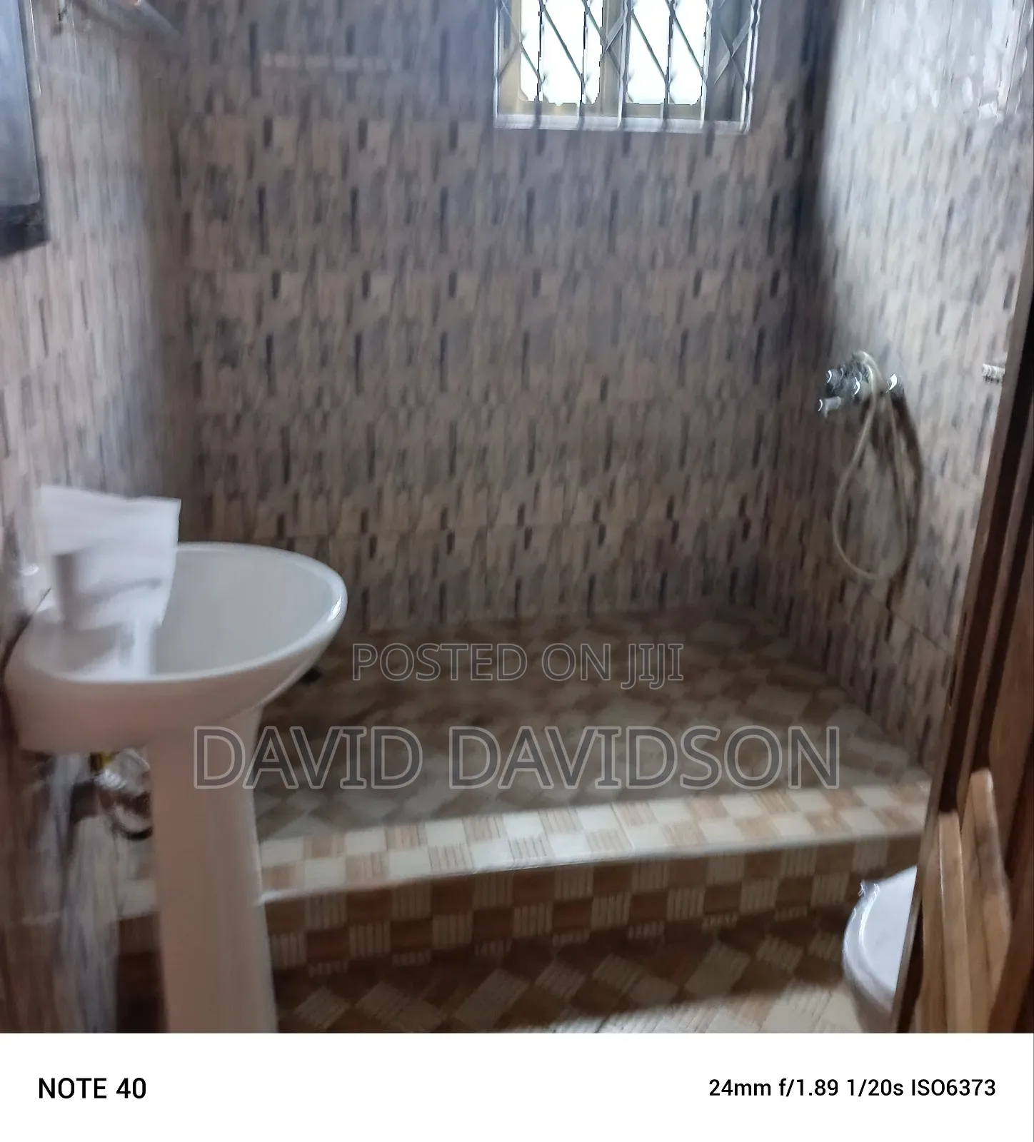 4bdrm Mansion in 4 Bedbedroom With, Tema Metropolitan for rent