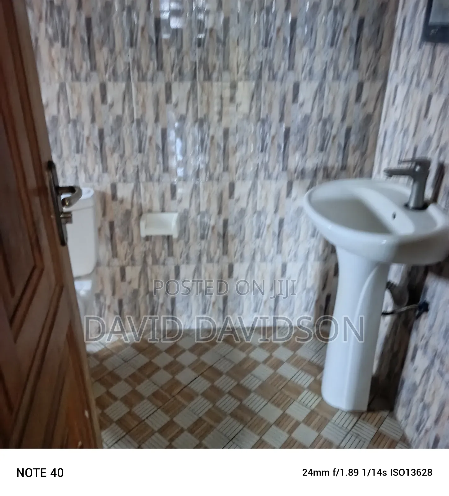 4bdrm Mansion in 4 Bedbedroom With, Tema Metropolitan for rent