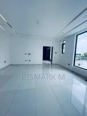 4bdrm House in Ashaley Botwe for sale