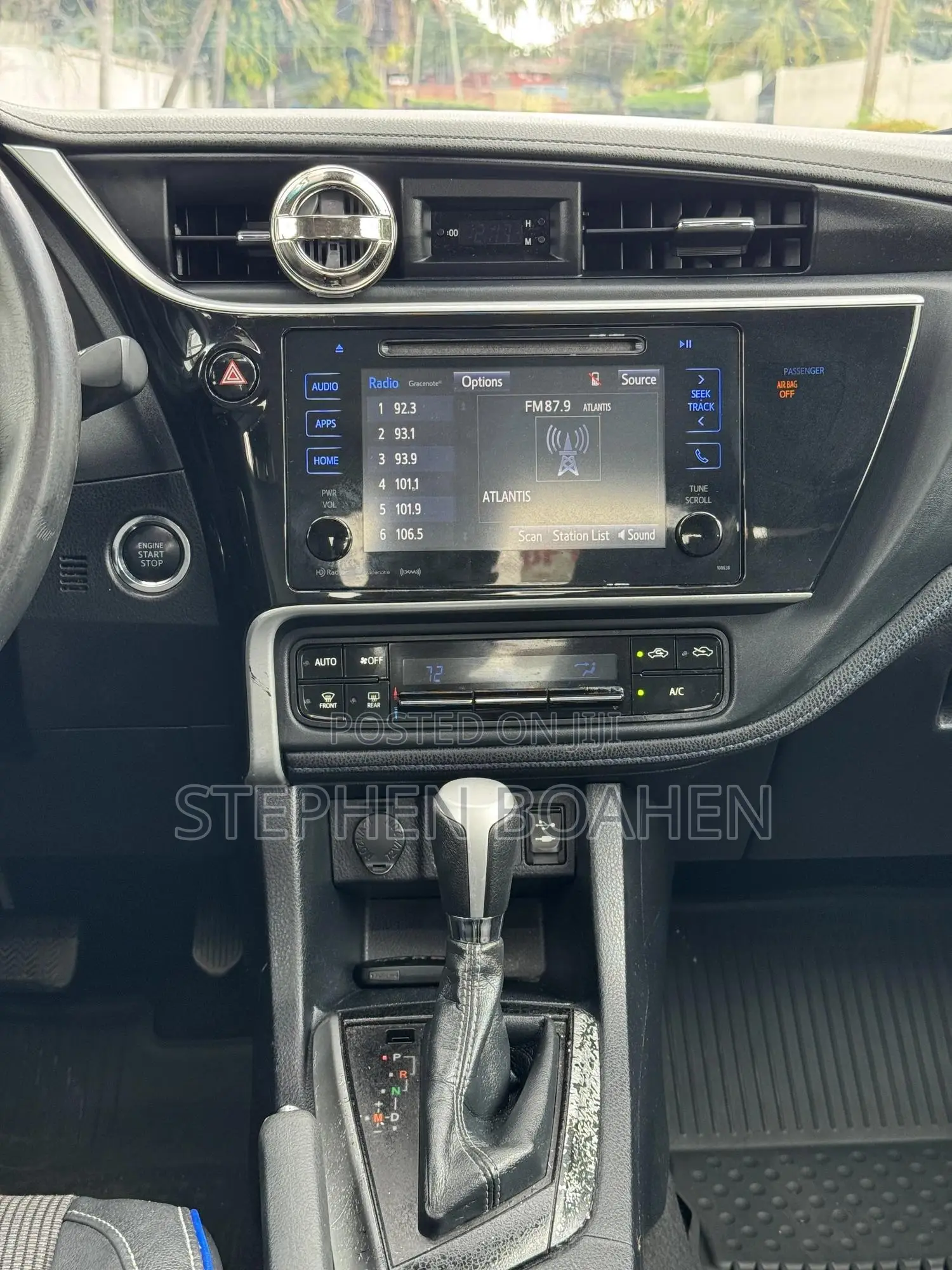 Toyota Corolla SE (1.8L 4cyl 2A) 2018 Gray