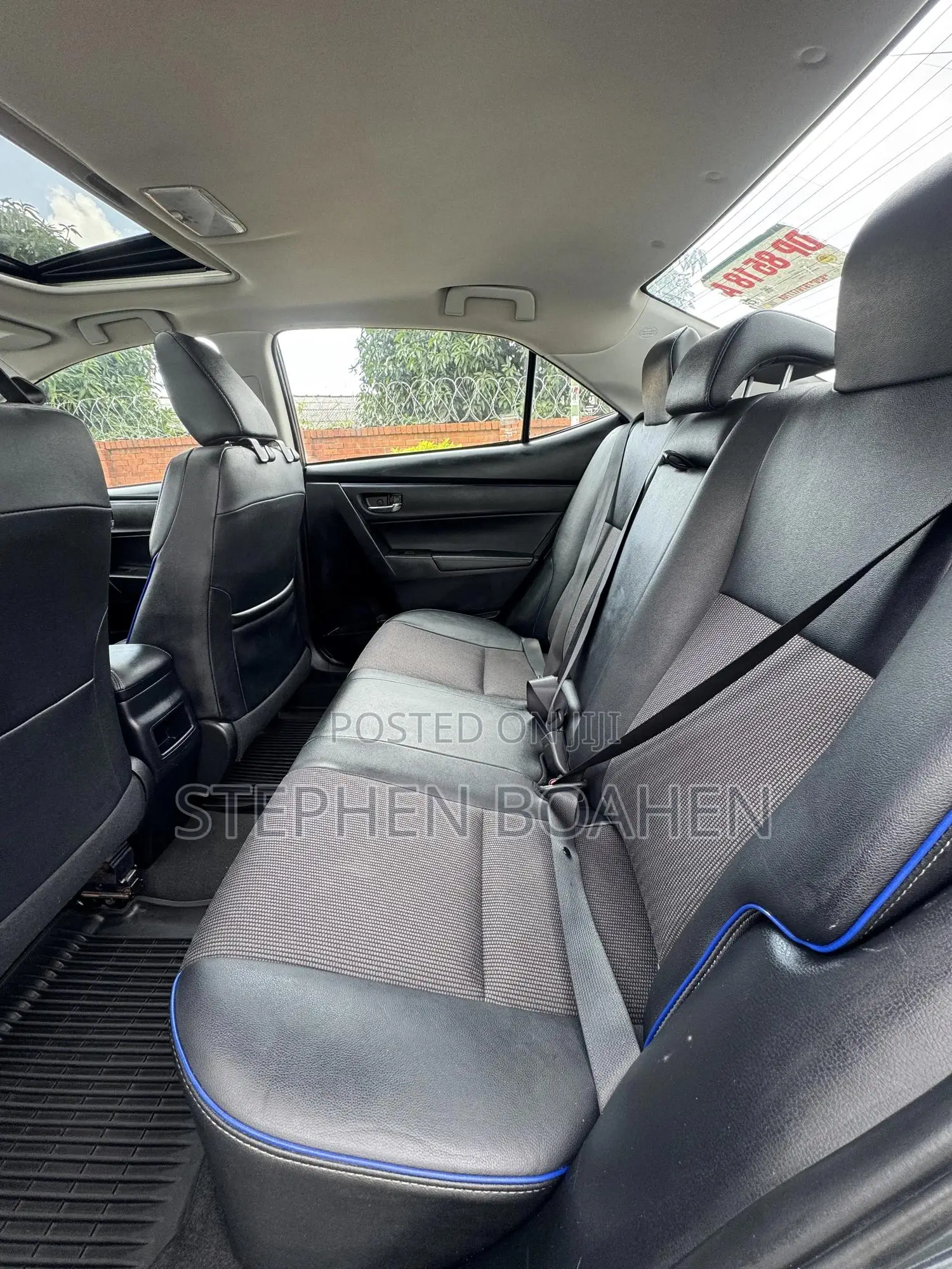 Toyota Corolla SE (1.8L 4cyl 2A) 2018 Gray