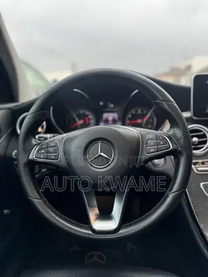 Mercedes-Benz C300 Luxury Sedan RWD (2.0L 4cyl 7A) 2016 White