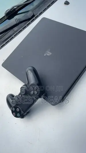 Playstation 4 Slim