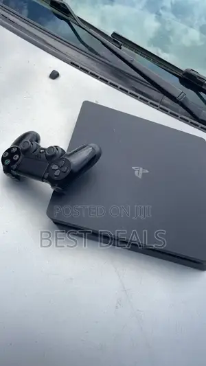 Playstation 4 Slim