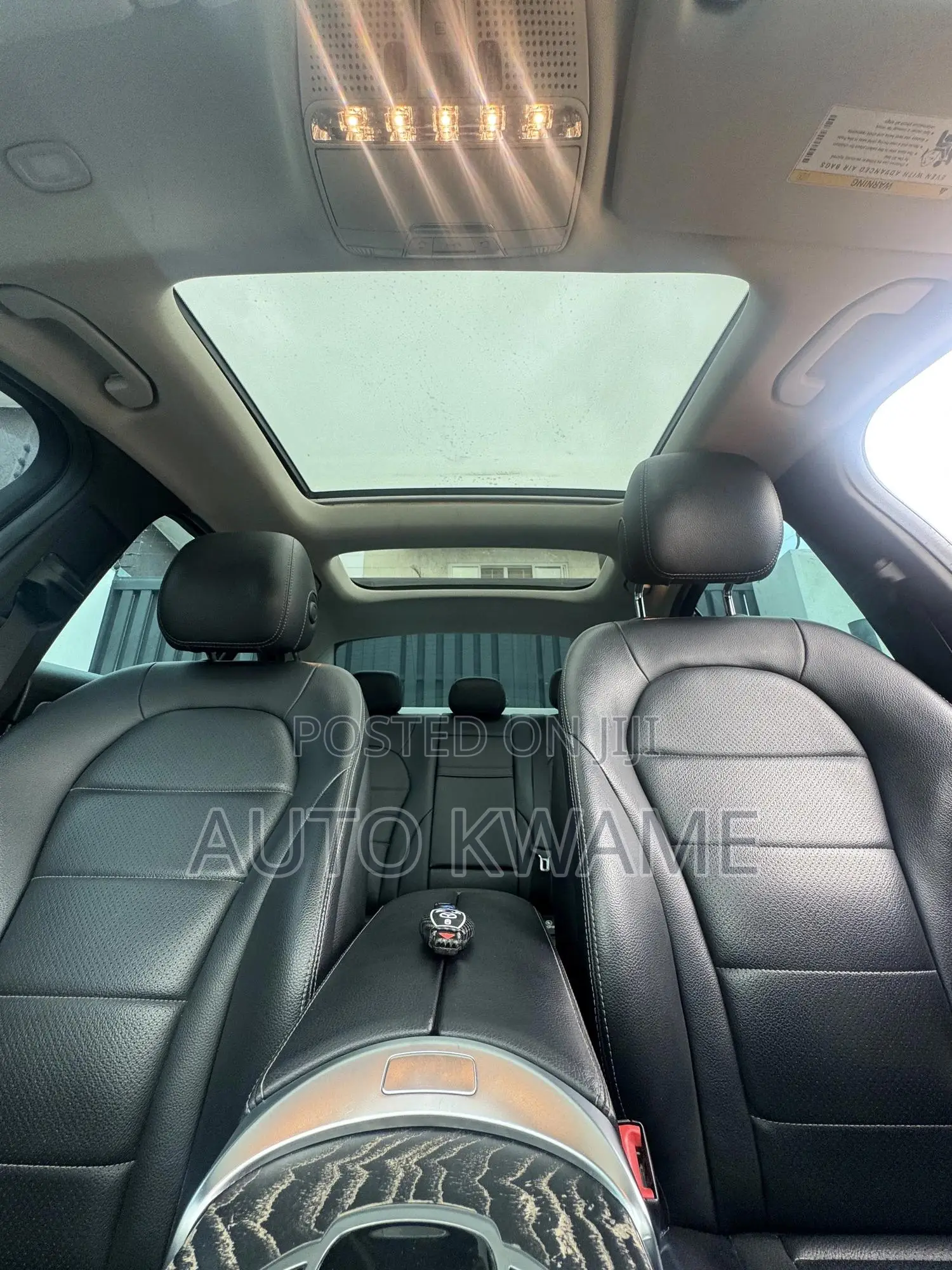 Mercedes-Benz C300 Luxury Sedan RWD (2.0L 4cyl 7A) 2016 White