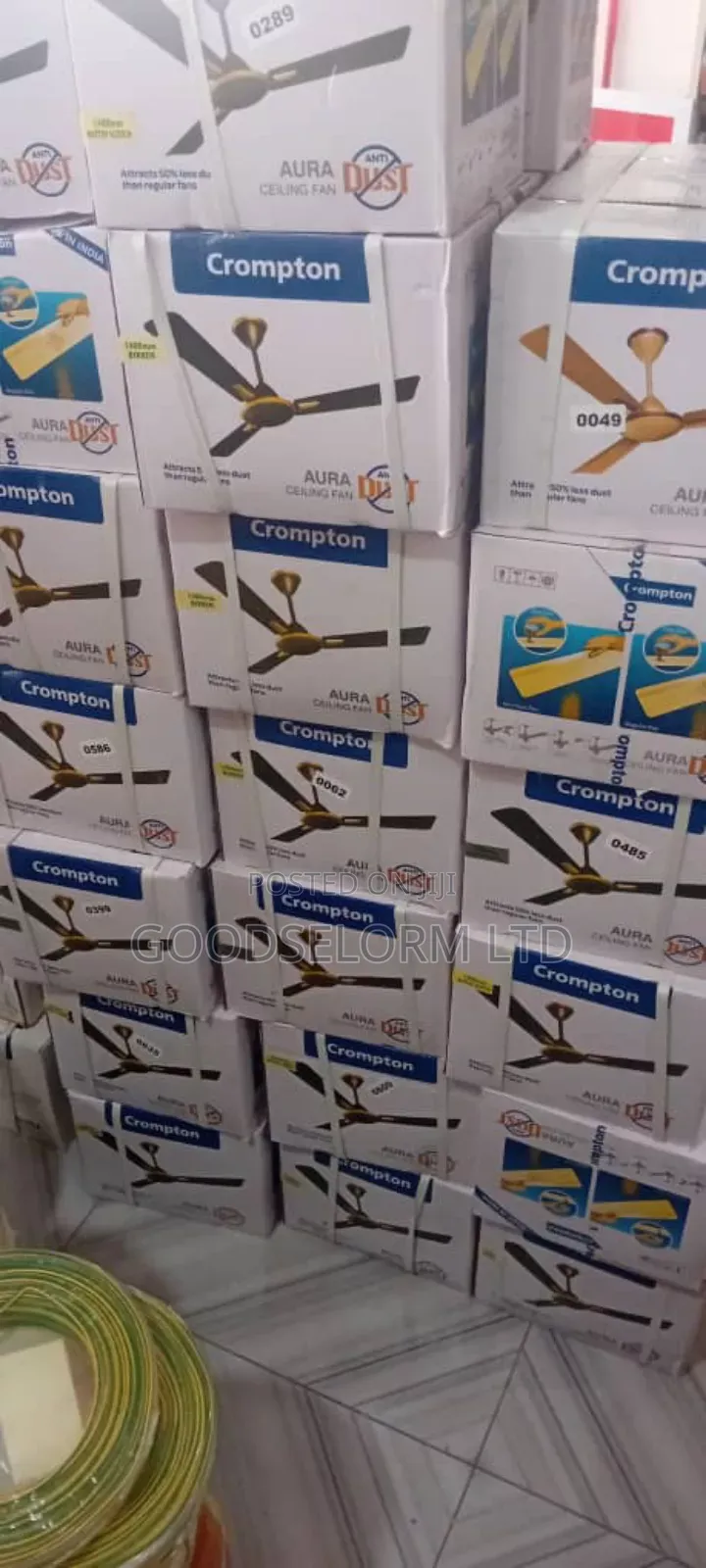 Crompton Aura Anti Dust