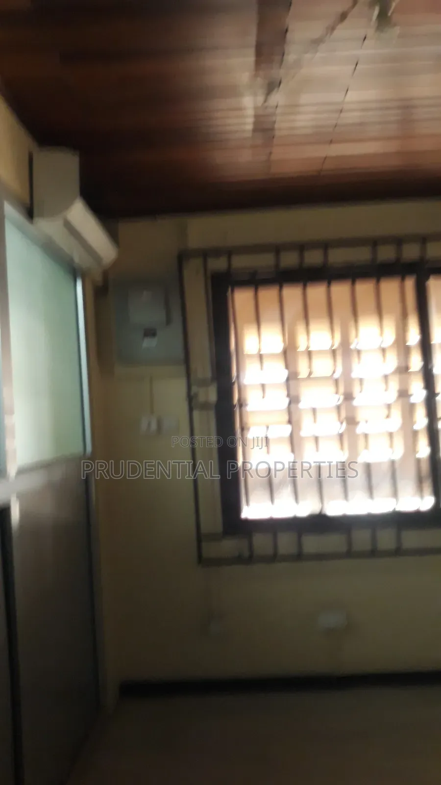 6 Room Office Space for Rent at Lapaz