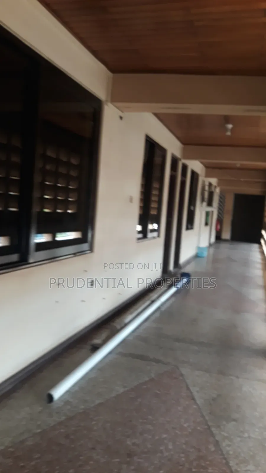 6 Room Office Space for Rent at Lapaz
