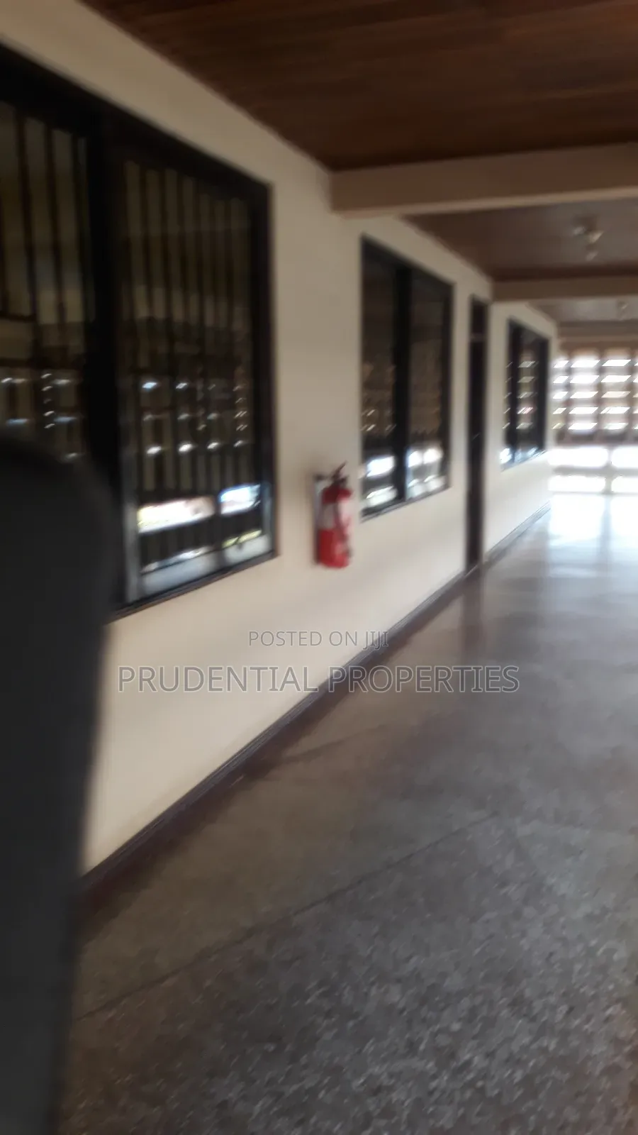 6 Room Office Space for Rent at Lapaz