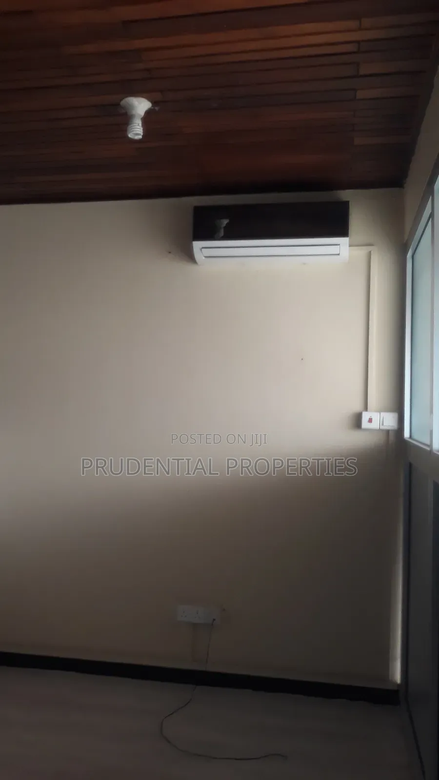 6 Room Office Space for Rent at Lapaz
