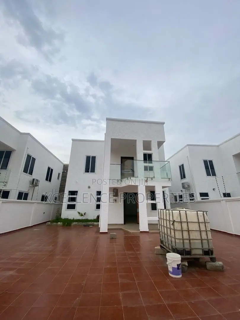 4bdrm Duplex in Xcellence Properties, Adjiriganor for rent