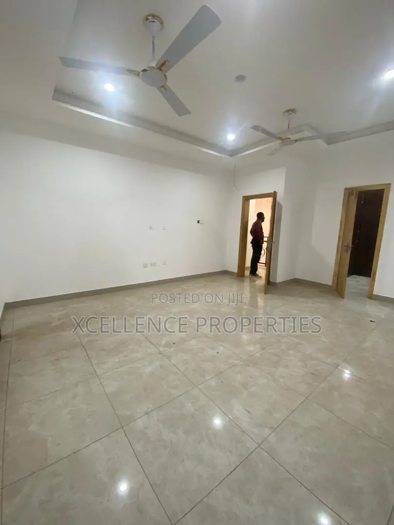 4bdrm Duplex in Xcellence Properties, Adjiriganor for rent