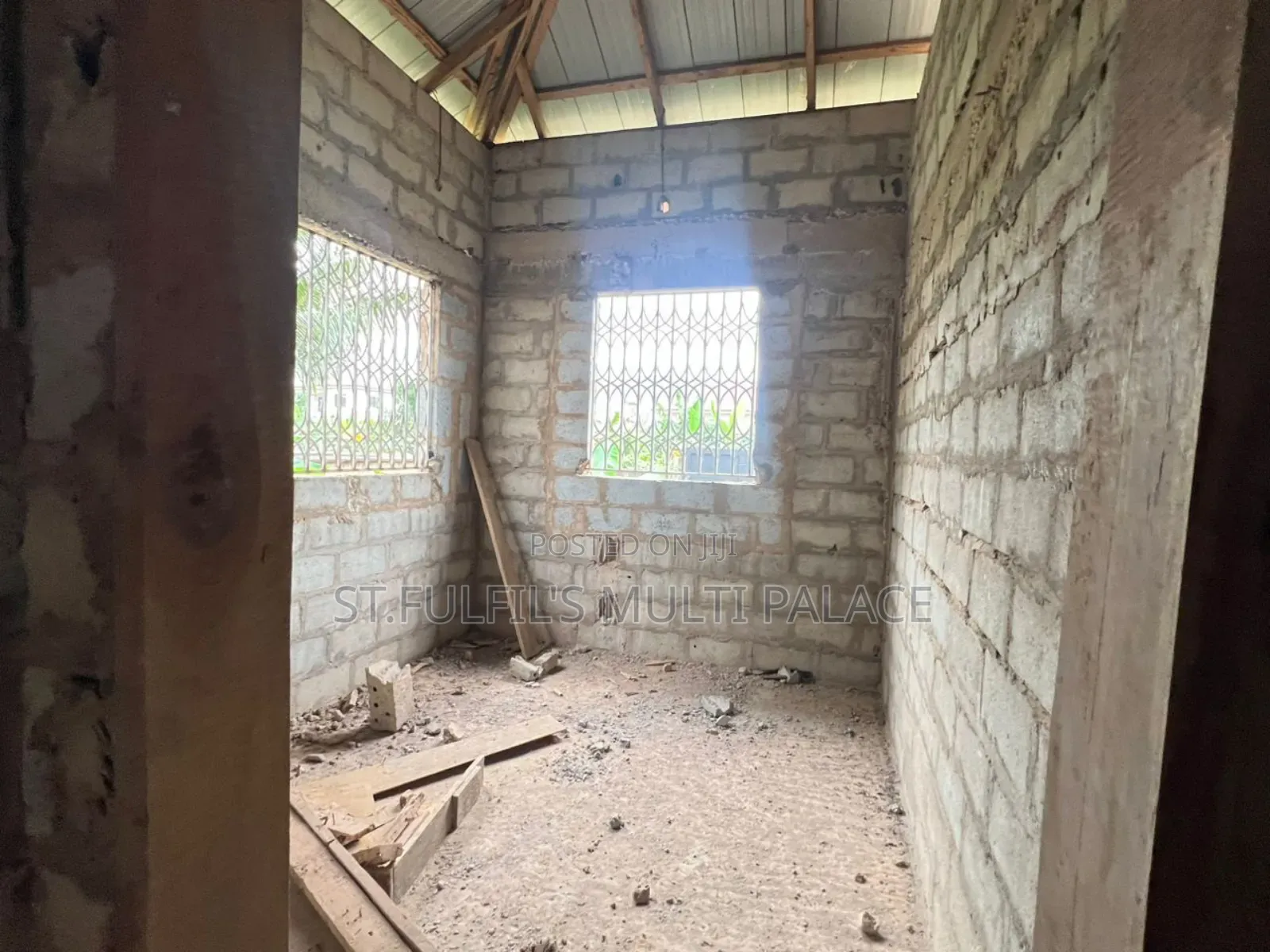 5bdrm House in Oyarifa, Adenta for sale