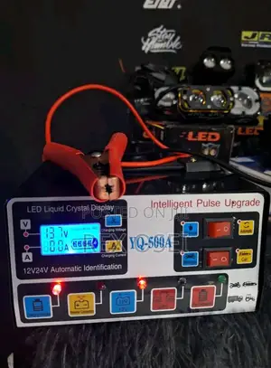 12/24 Volt Battery Charger for Vehicles