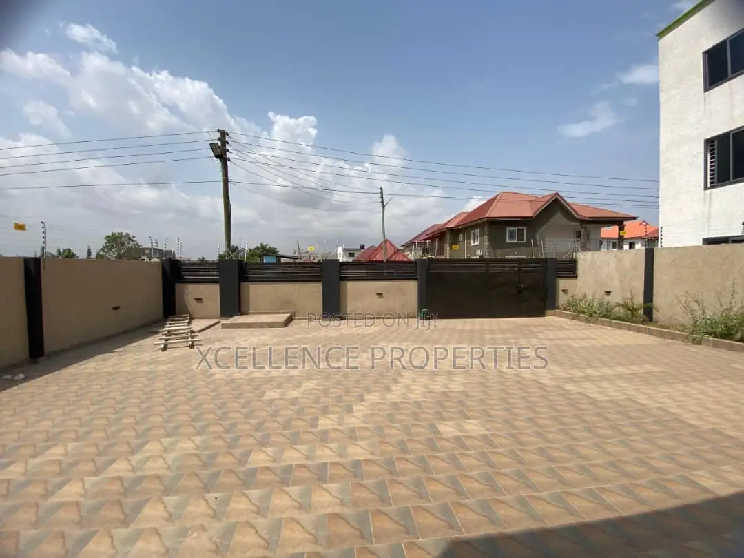 3bdrm House in Xcellence Properties, Lake Side Estate for sale