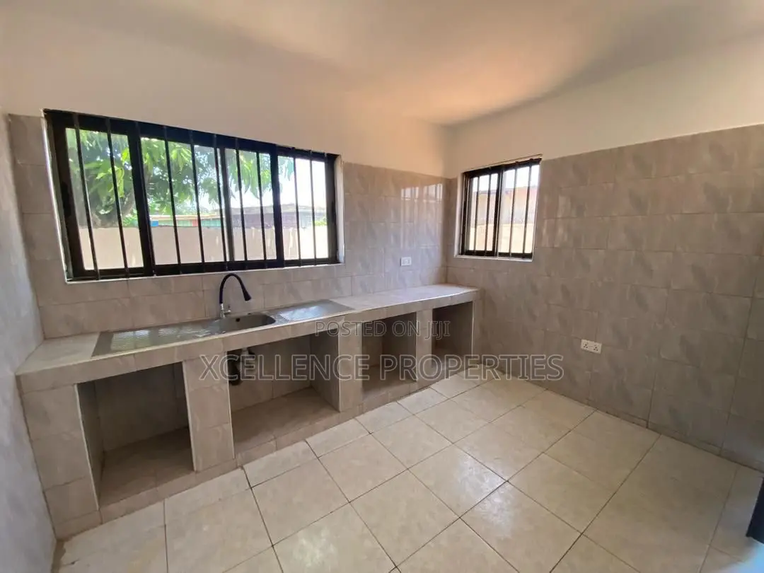 3bdrm House in Xcellence Properties, Nungua for sale