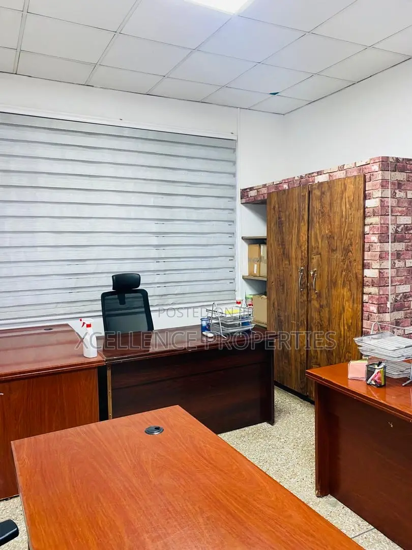 16 Bedrooms Office Space for Rent at Dzorwulu