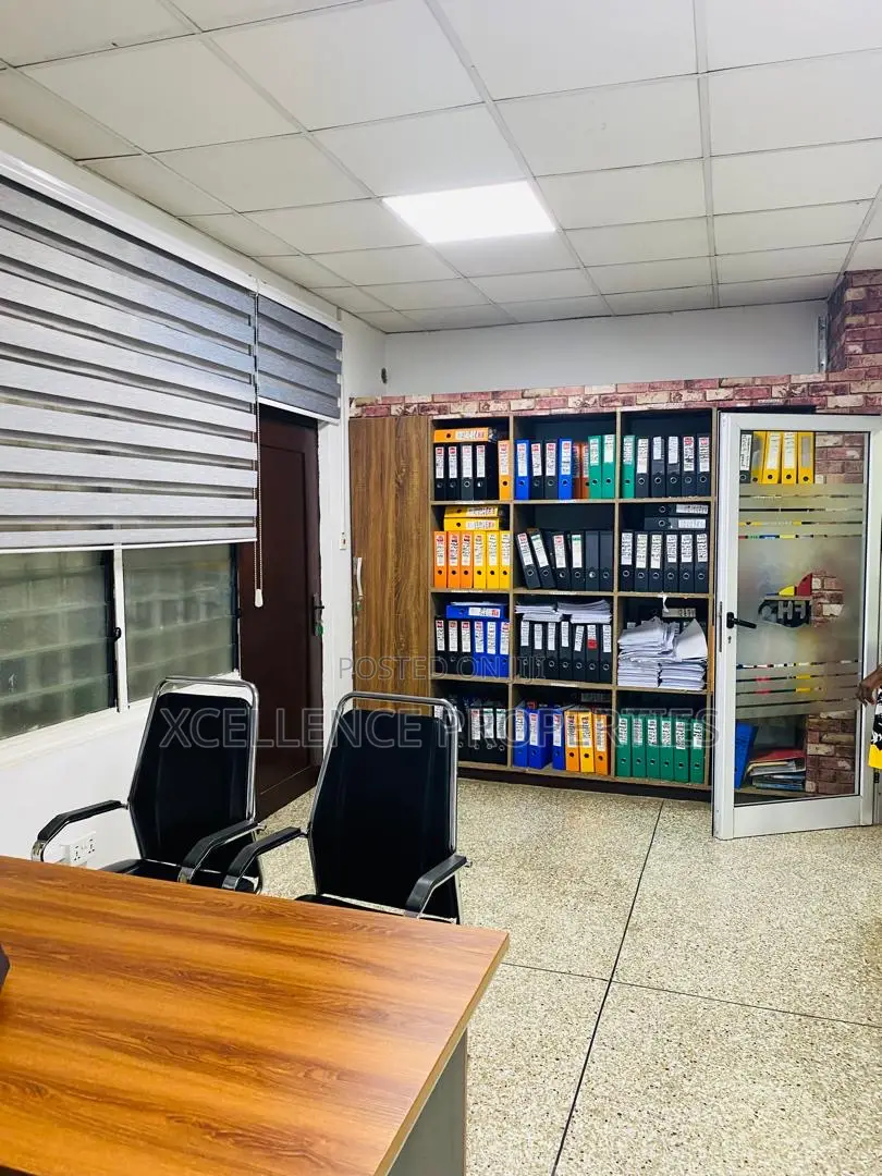 16 Bedrooms Office Space for Rent at Dzorwulu