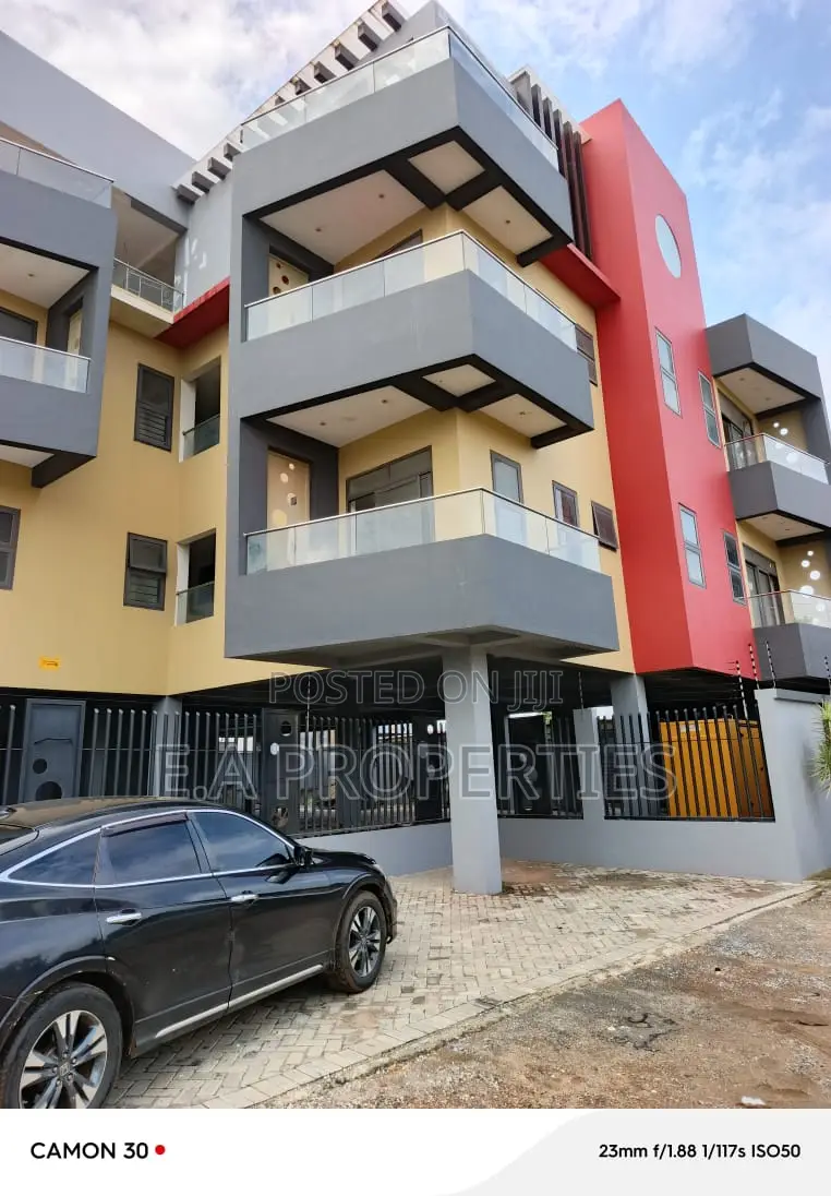 20bdrm Apartment in E A Properties, Boundary Road Area for rent