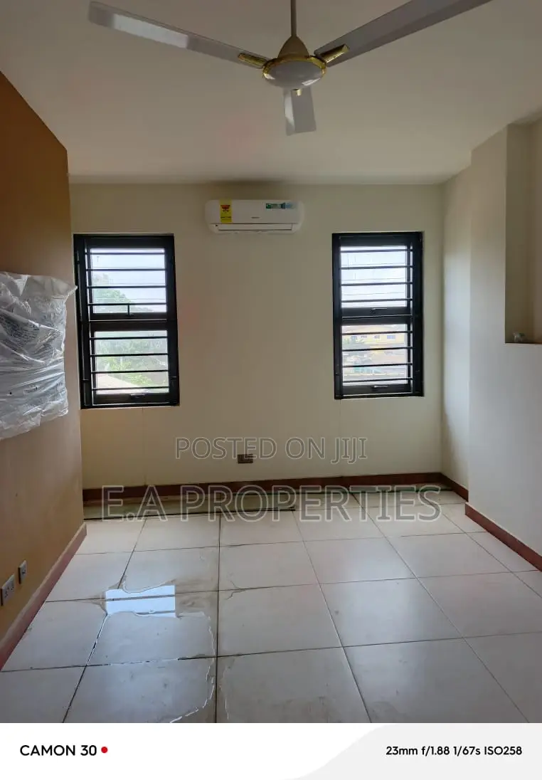 20bdrm Apartment in E A Properties, Boundary Road Area for rent