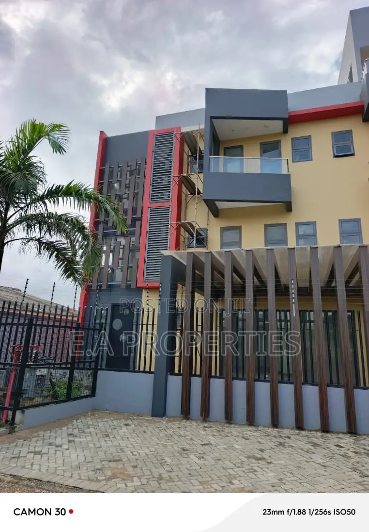 20bdrm Apartment in E A Properties, Boundary Road Area for rent