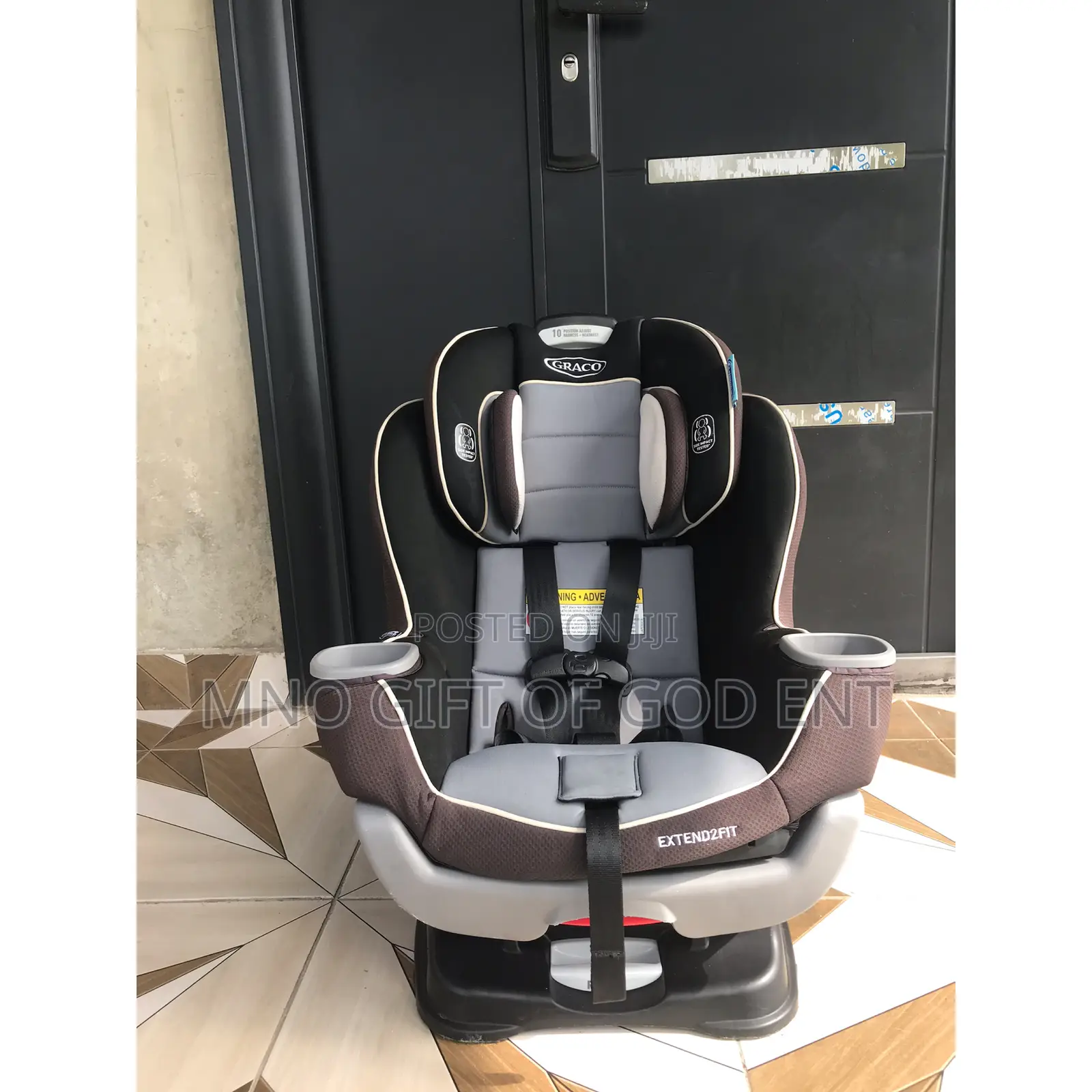 Graco Extend2fit Convertible Car Seat Forward Rear-Facing