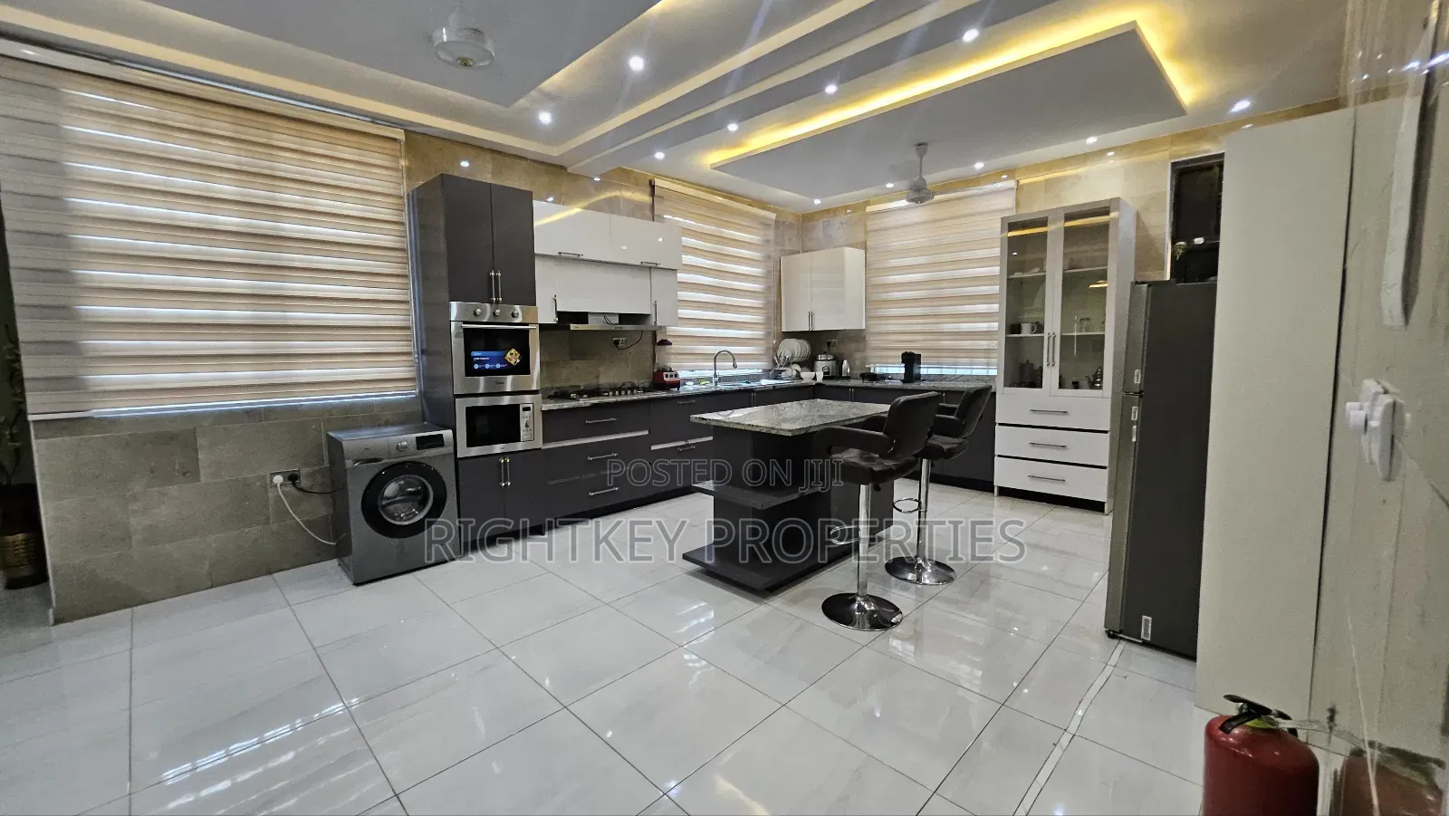 Furnished 5bdrm Maisonette in Rightkey, Kumasi Metropolitan for sale