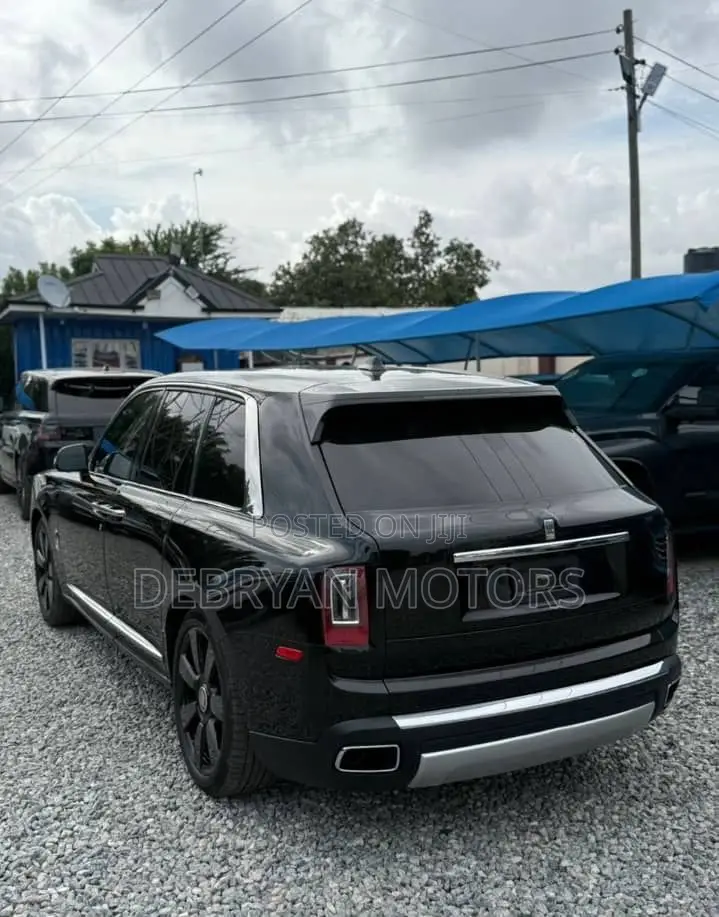 Rolls-Royce Cullinan Base 2020 Black