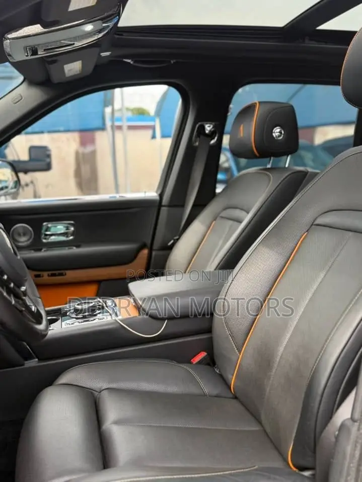 Rolls-Royce Cullinan Base 2020 Black