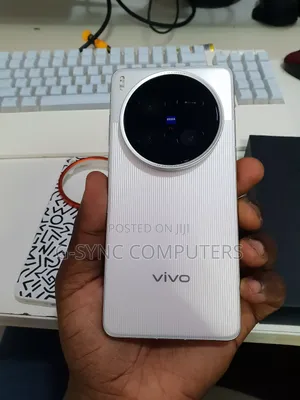 New Vivo X200 Pro 512 GB White