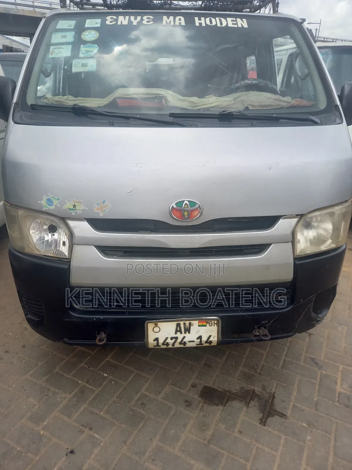 Toyota HiAce 2010 Silver