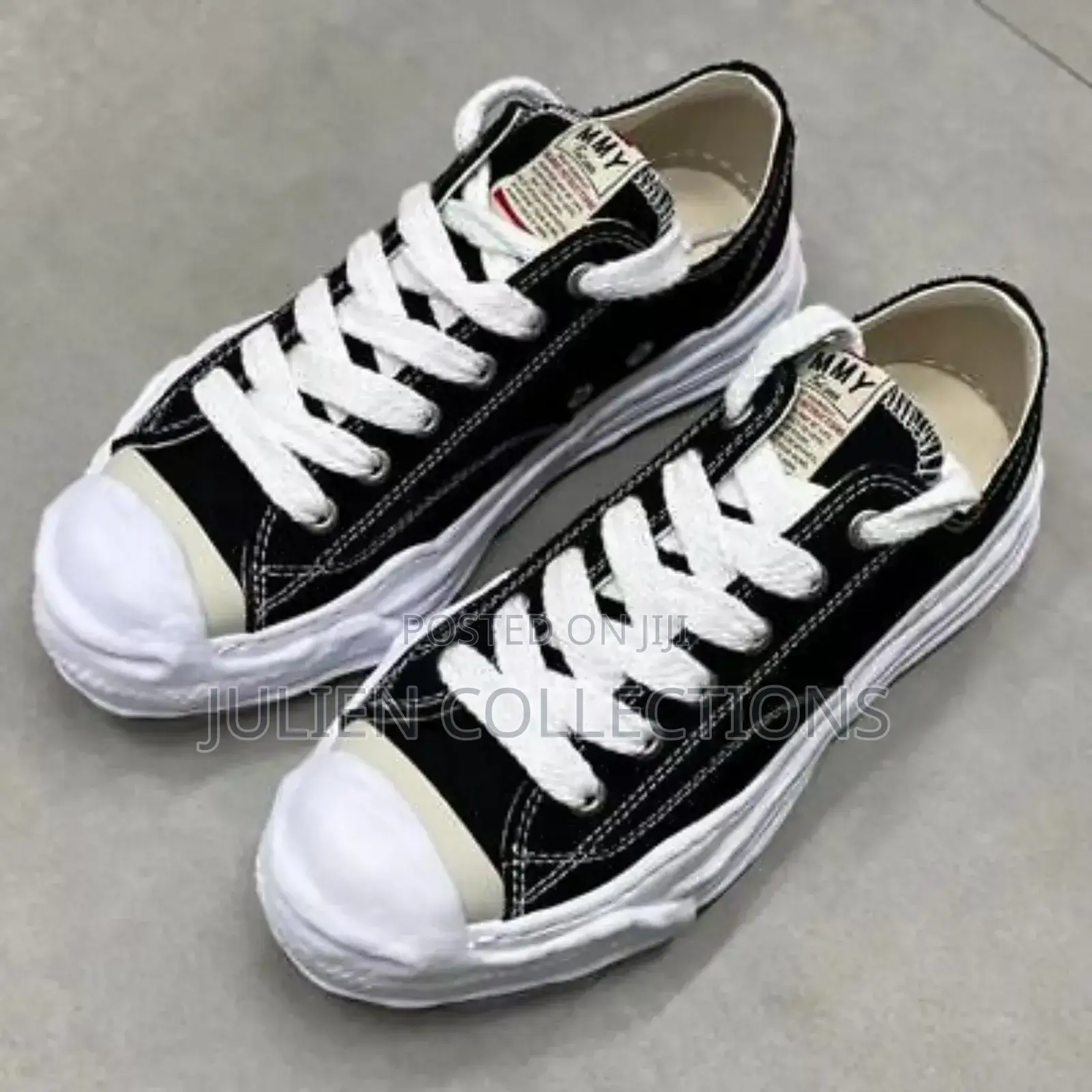 Canvas Low Black White