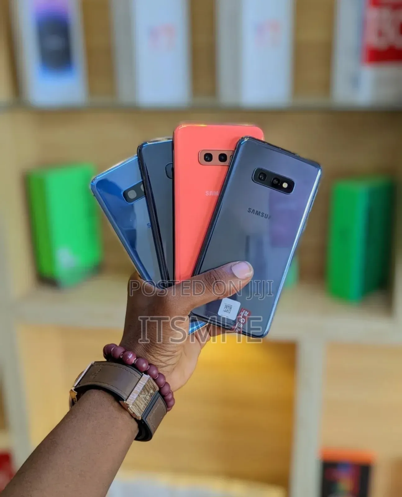 New Samsung Galaxy S10e 128 GB Blue