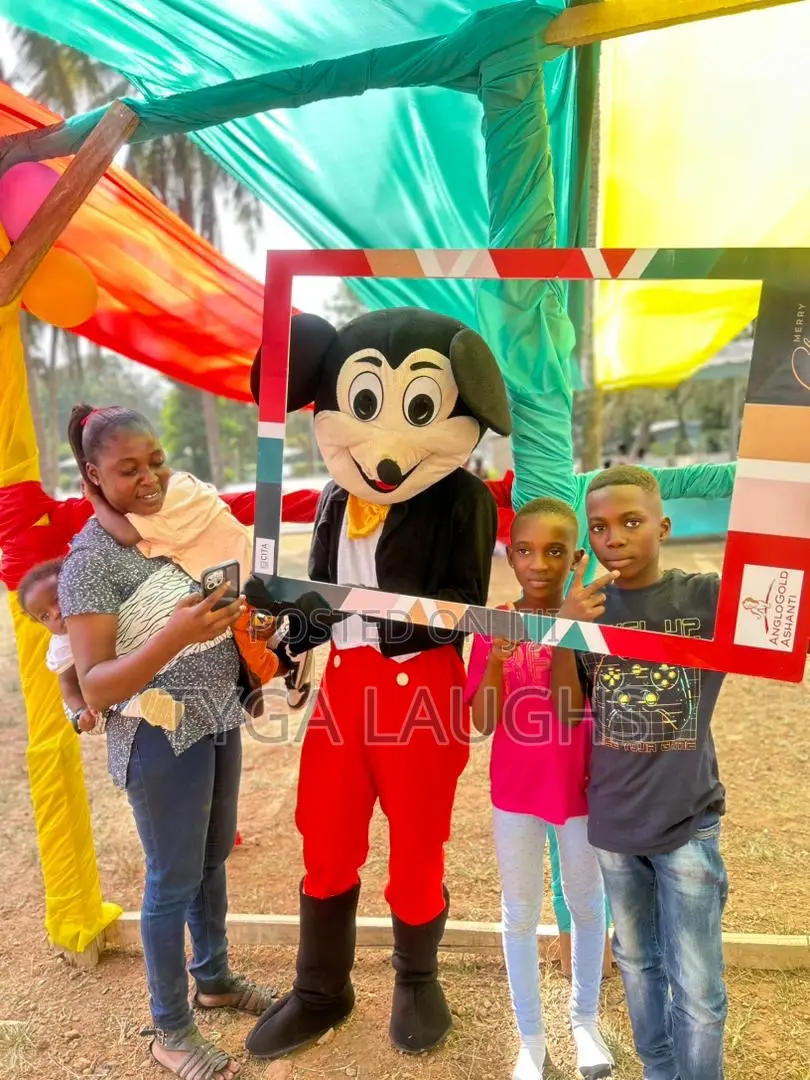 Mascots , Micky Mouse, Teddy Bear , Tom And Jerry , Bunny