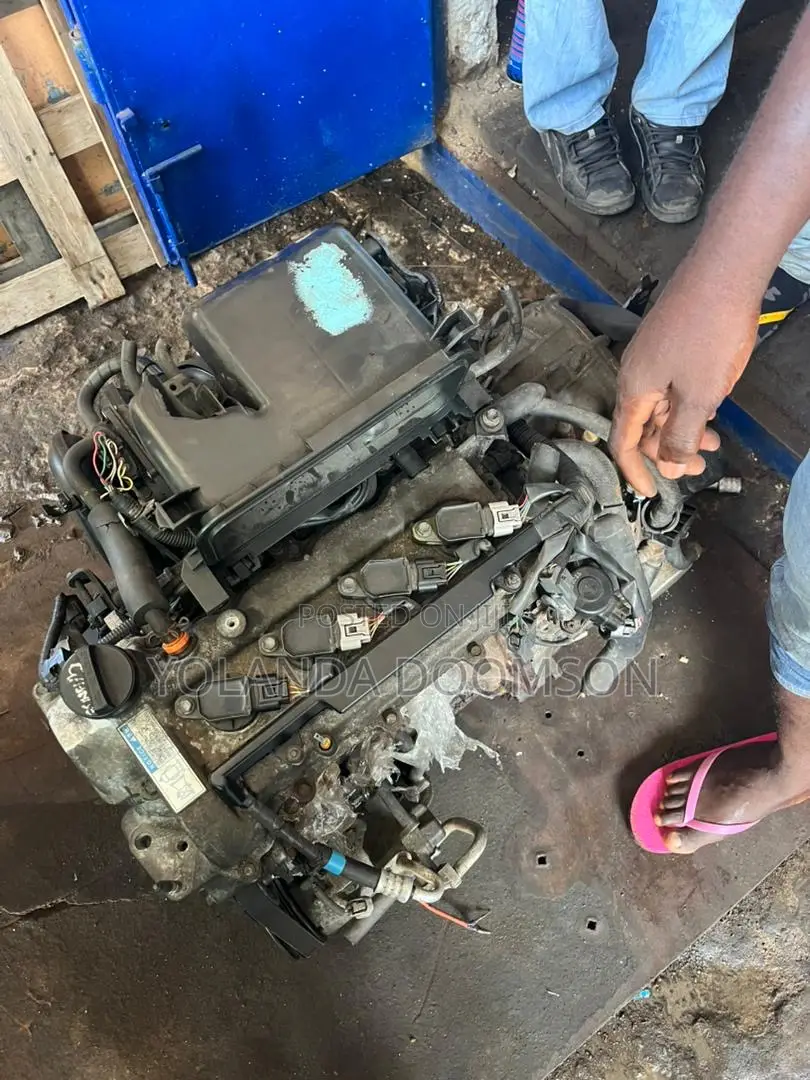Toyota Vitz 4 Plugs