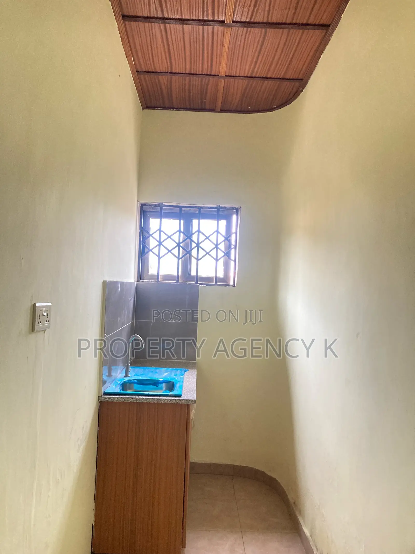 1bdrm Apartment in Smm, Weija for rent