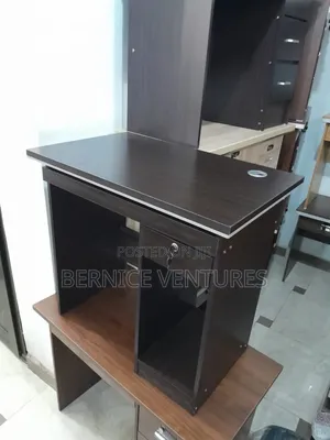 Well Design Computer Desk for Sale