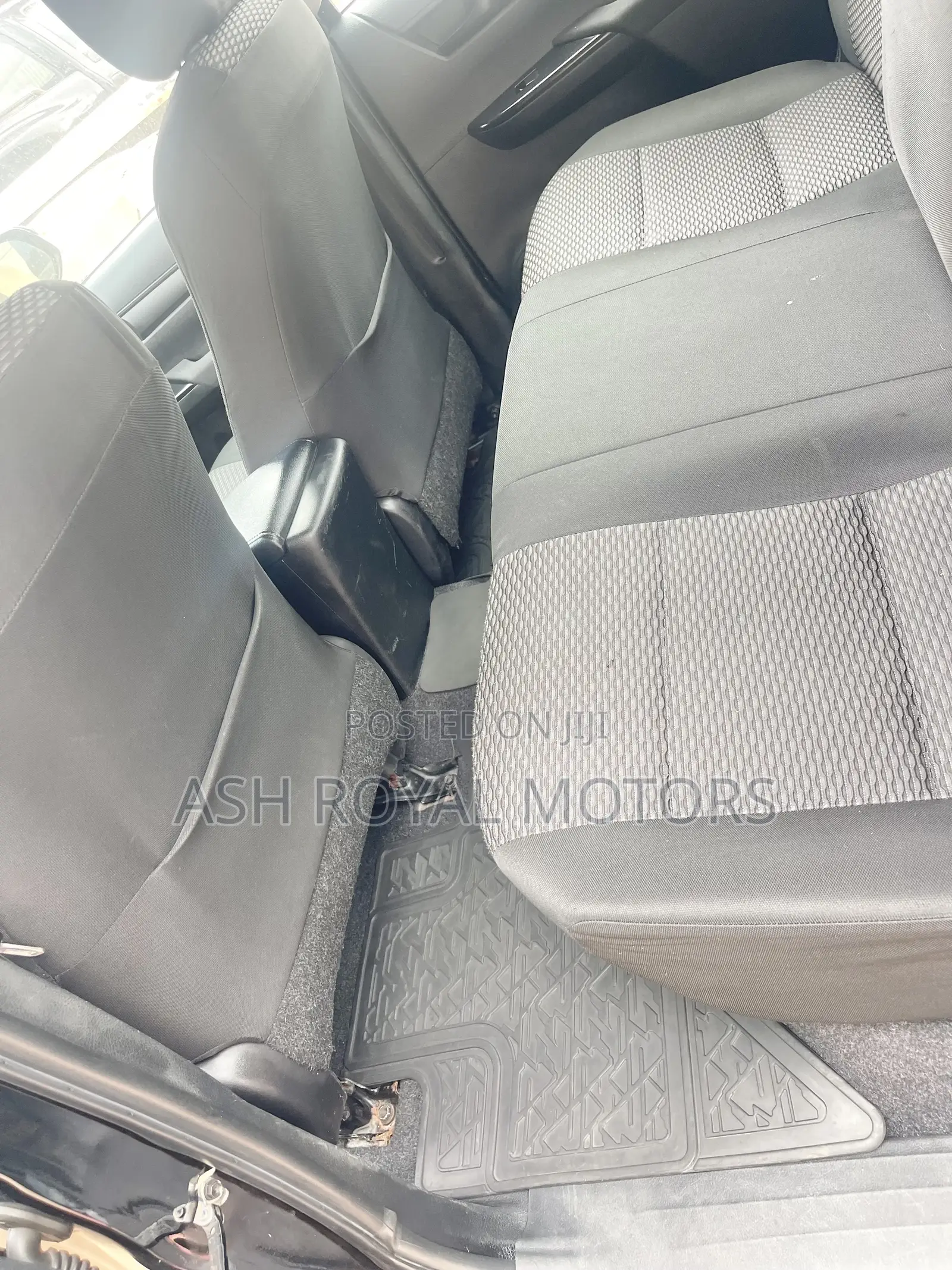 Toyota Hilux Workmate 4x4 2019 Black