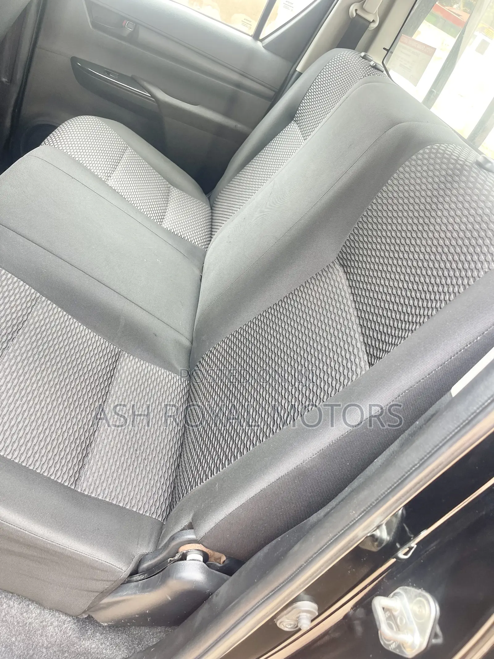 Toyota Hilux Workmate 4x4 2019 Black