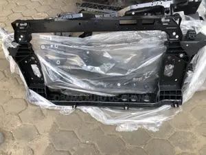 Hyundai Tucson 2016 2017 2018 2019 2020 Radiator Support