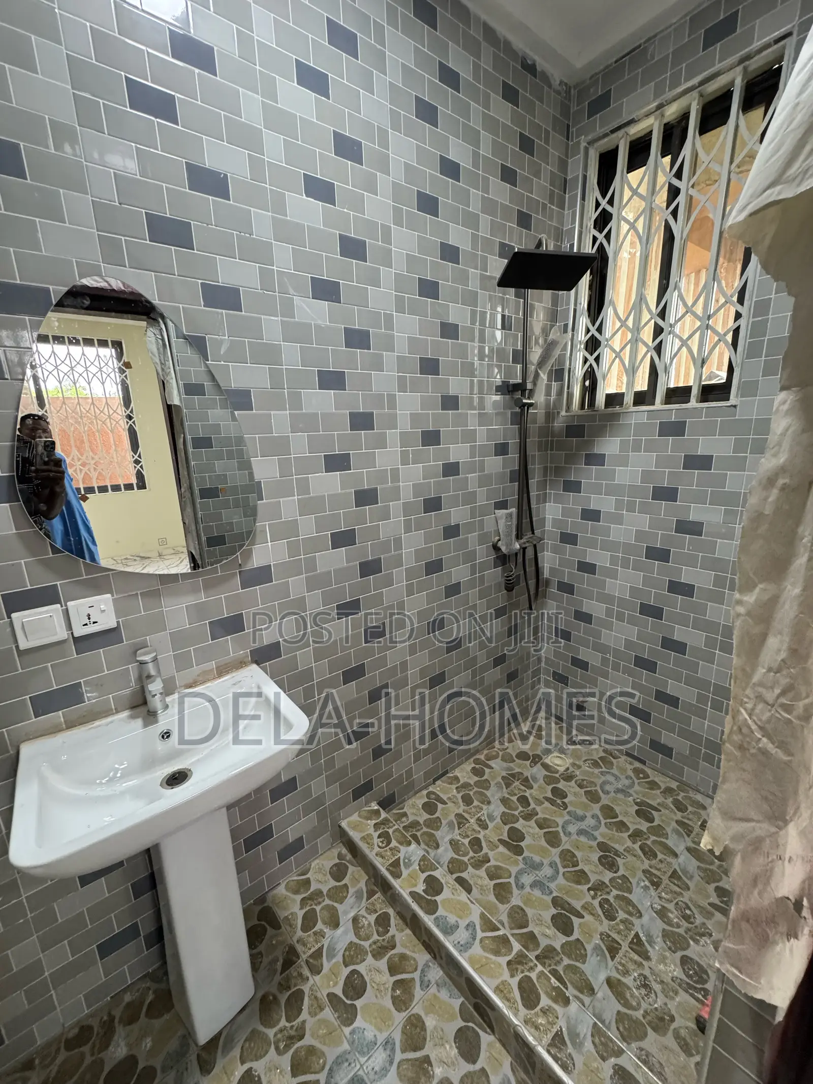 2bdrm Apartment in Amrahia, Frafraha for rent