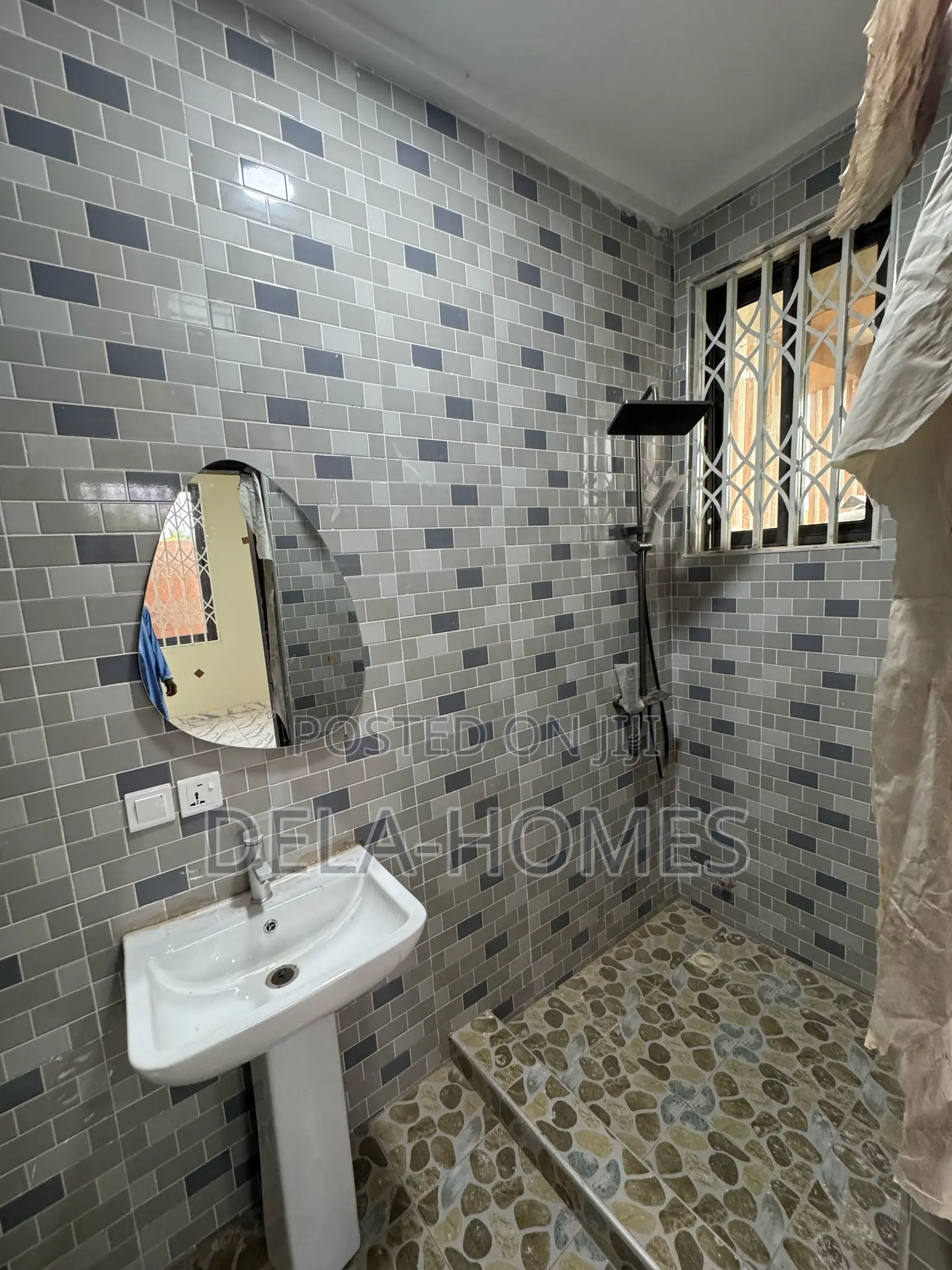 2bdrm Apartment in Amrahia, Frafraha for rent