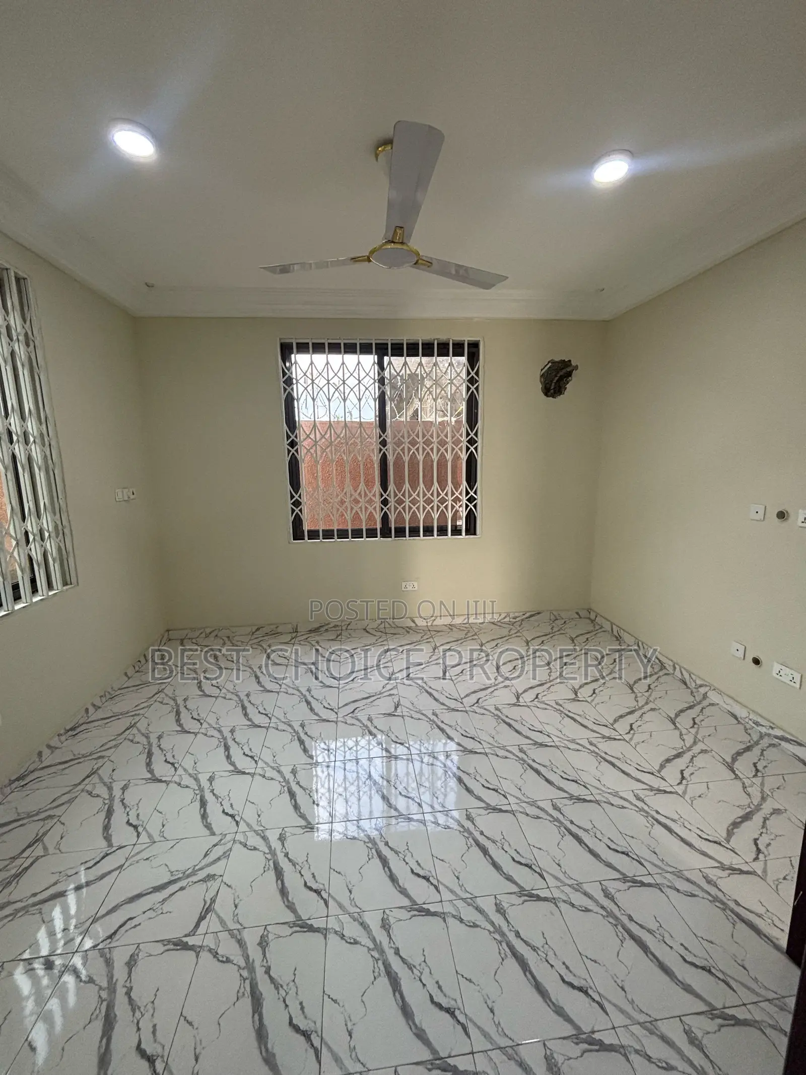 2bdrm Apartment in Amrahia, Adenta for rent